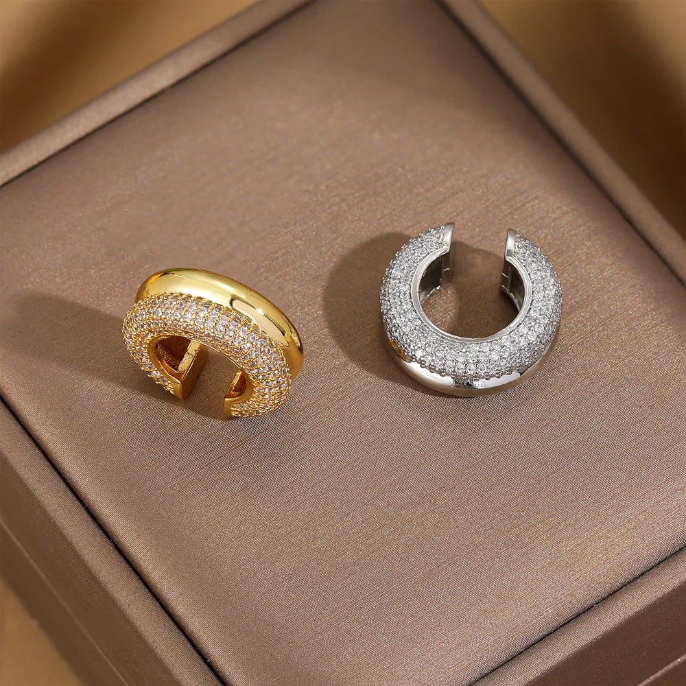 Vue 3 de l’ear cuff Oria