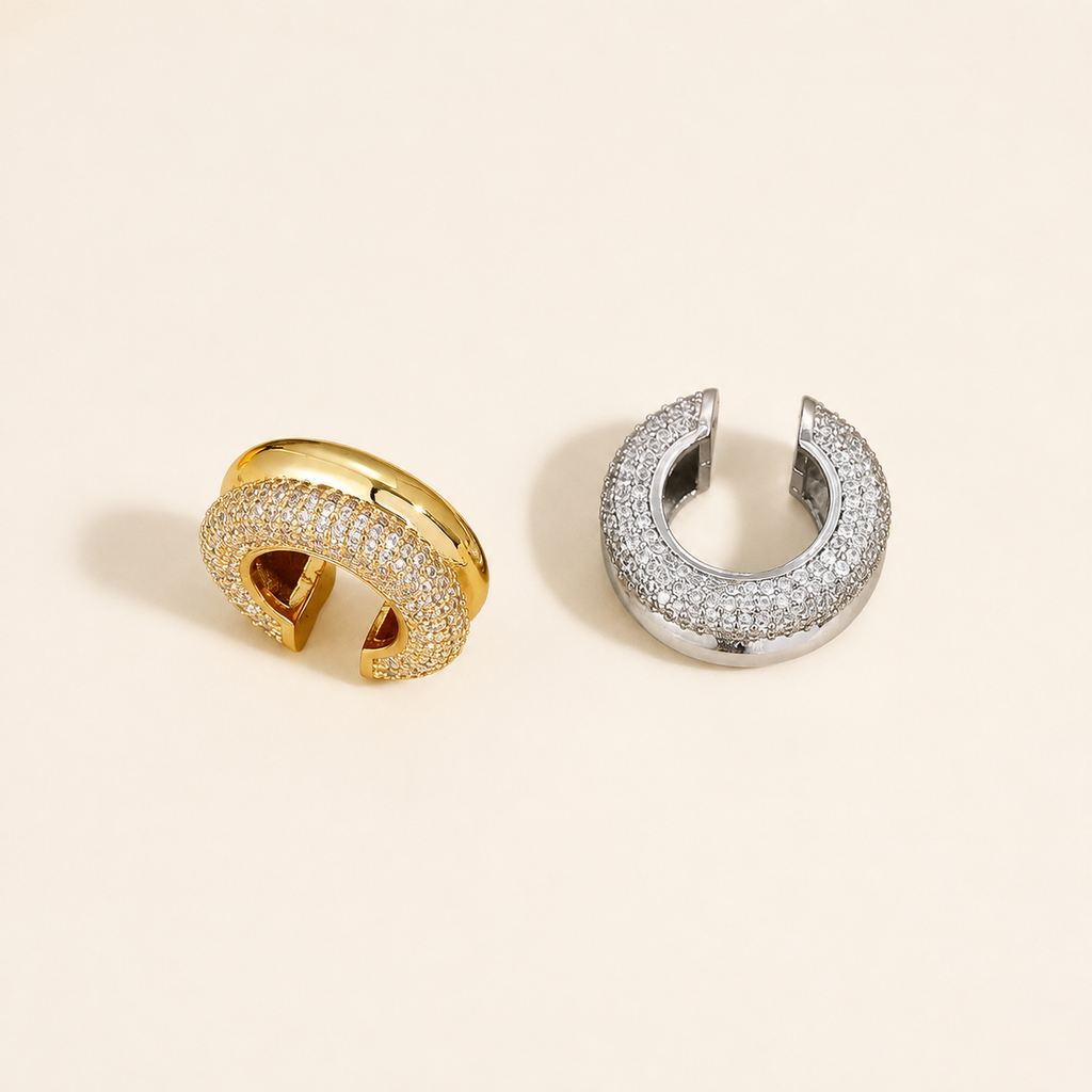 Ear cuffs Oria doré et argenté sur fond ivoire Aliara